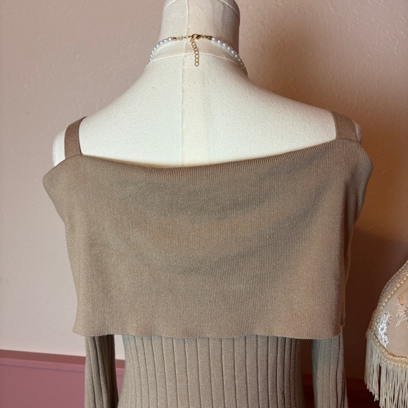 cottage whimsy y2k fold over long sleeve top
Windsor
brown tan
sz Medium - Picture 3 of 10